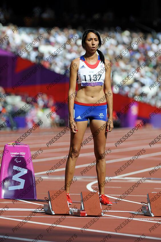 L'athlète française Assia El Hannouni, championne paralympique à Londres en 2012. Médaille d'or et Record du Monde en Catégorie T12 sur 200 m en 24”46 guidée par Gauthier Simounet Médaille d'or sur 400 m T12 : 55”39 (non guidée) JO PARALYMPIQUES LONDRES 