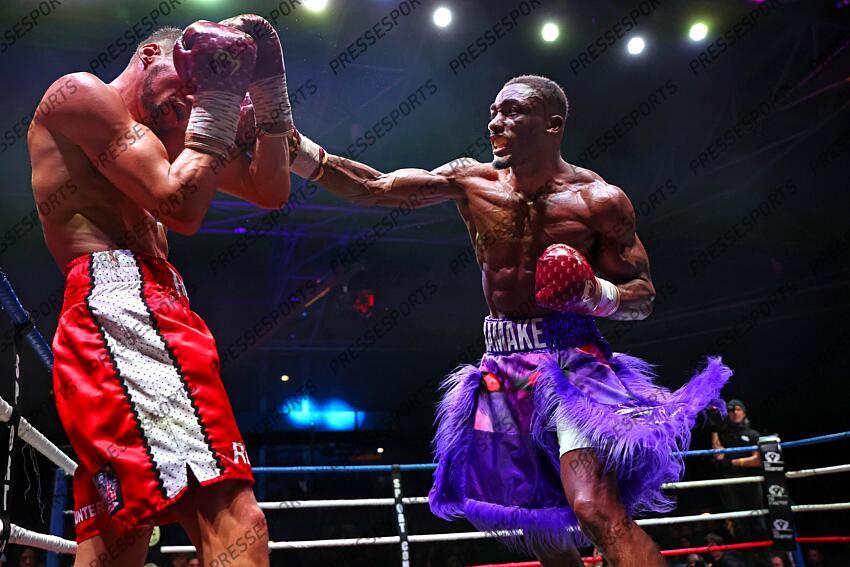samake (bakary) (fra) short violet el mousaoui (ahmed) (fra) short rouge BAKARY SAMAKE VS AHMED EL MOUSAOUI 