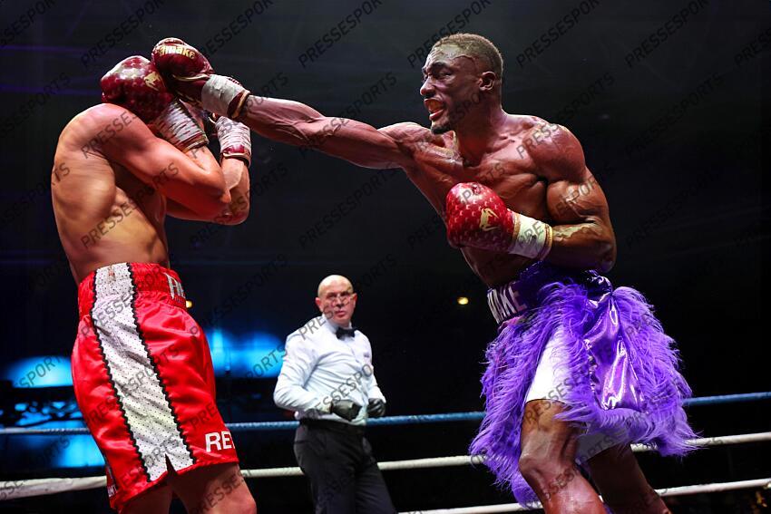 samake (bakary) (fra) short violet el mousaoui (ahmed) (fra) short rouge BAKARY SAMAKE VS AHMED EL MOUSAOUI 