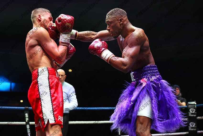 samake (bakary) (fra) short violet el mousaoui (ahmed) (fra) short rouge BAKARY SAMAKE VS AHMED EL MOUSAOUI 