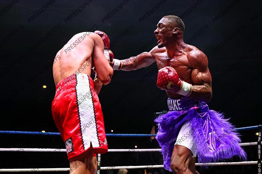 samake (bakary) (fra) short violet el mousaoui (ahmed) (fra) short rouge BAKARY SAMAKE VS AHMED EL MOUSAOUI 