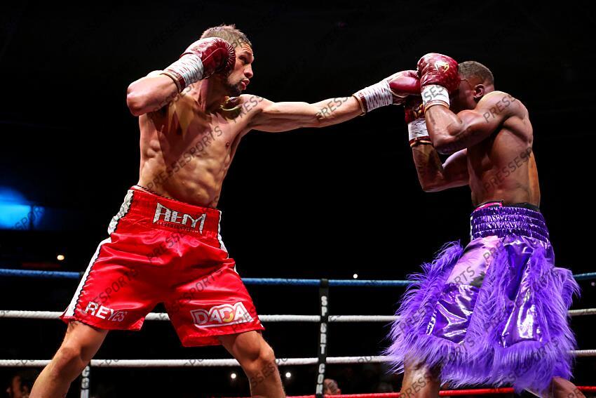 samake (bakary) (fra) short violet el mousaoui (ahmed) (fra) short rouge BAKARY SAMAKE VS AHMED EL MOUSAOUI 