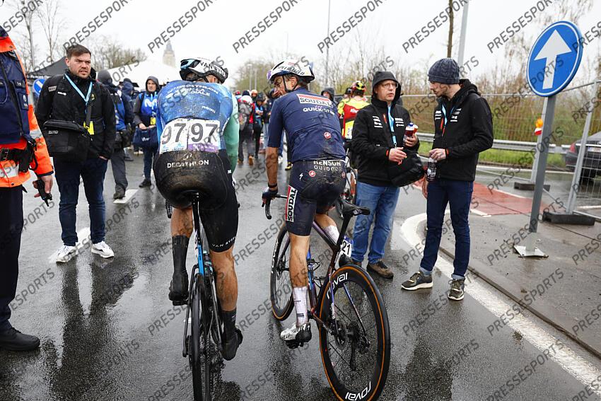 tronchon (bastien) - (fra) - alaphilippe (julian) - (fra) - TOUR DES FLANDRES 72e à 7'48" 70e à 7'43" 