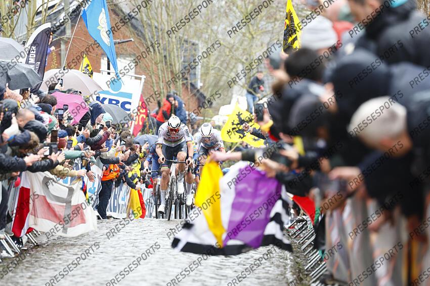 van der poel (mathieu) - (hol) - TOUR DES FLANDRES 2e passage dans le Vieux Quaremont (Oude Kwaremont en neerlandais) 