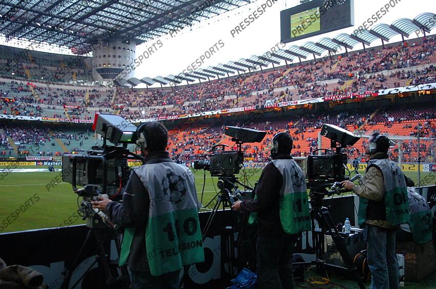 MILAN AC-LYON (3-1) 1/4 Finale retour 