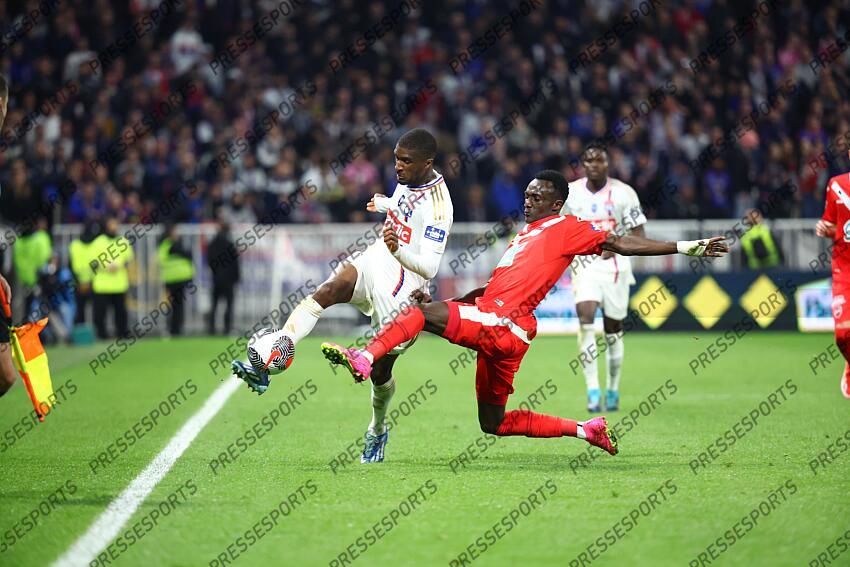 mata (clinton) basse (souleymane) LYON-VALENCIENNES (3-0) 