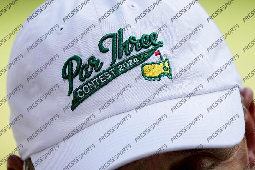 Apr 10, 2024; Augusta, Georgia, USA; An official wears a Par 3 Contest hat during the Par 3 Contest at Augusta National Golf Club. Mandatory Credit: Adam Cairns-USA TODAY Network concours par 3 PGA: Masters Tournament - Par 3 Contest 