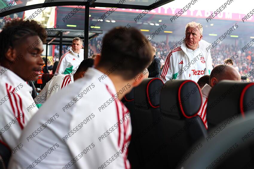 13 April 2024, Bournemouth - Premier League Football - AFC Bournemouth v Manchester United - Manchester United assistant manager Steve McClaren - Photo: Charlotte Wilson / Offside. BOURNEMOUTH-MANCHESTER UNITED (2-2) 
