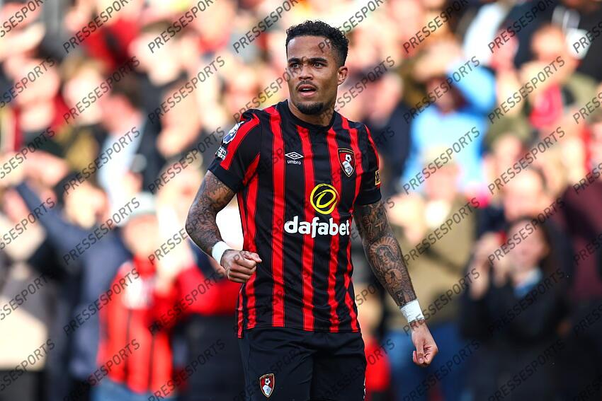 13 April 2024, Bournemouth - Premier League Football - AFC Bournemouth v Manchester United - Justin Kluivert of Bournemouth celebrates scoring their 2nd goal - Photo: Charlotte Wilson / Offside. BOURNEMOUTH-MANCHESTER UNITED (2-2) 