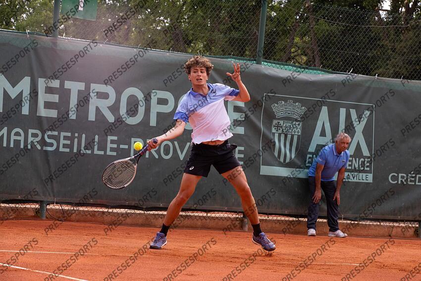 Tennis - 29/04/2024 - Clement Chidekh from France, he's the last french player to loose at the first round of the Challenger 175 of the Open Pays d'Aix, at Aix-en-Provence, France. OPEN PAYS D'AIX 