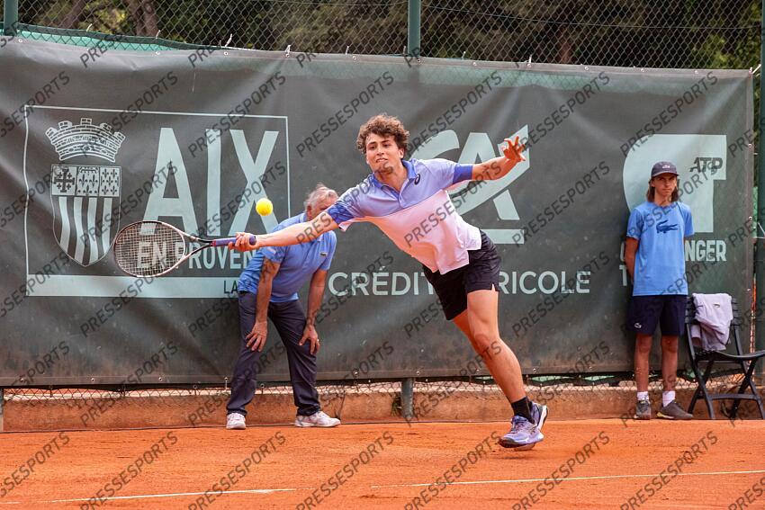 Tennis - 29/04/2024 - Clement Chidekh from France, he's the last french player to loose at the first round of the Challenger 175 of the Open Pays d'Aix, at Aix-en-Provence, France. OPEN PAYS D'AIX 