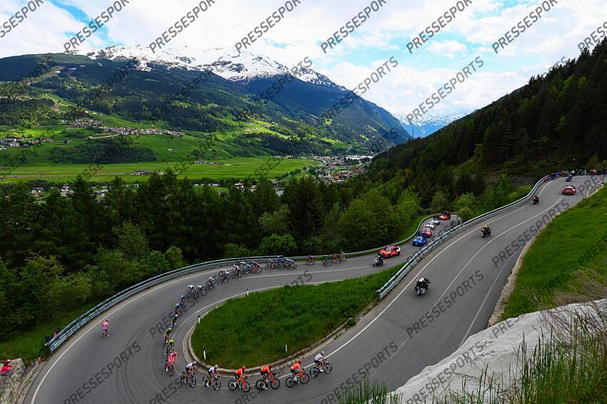 Giro d'Italia 2024 - 107th Edition - 15th stage Manerba del Garda - Livigno (Mottolino) 222 km - 19/05/2024 - Scenery - Salita delle Motte - Tadej Pogacar (SLO - UAE Team Emirates) - Geraint Thomas (GBR - INEOS Grenadiers) - Daniel Felipe Martinez (POL - BORA - hansgrohe) - photo Luca Bettini/SprintCyclingAgency©2024 MANERBA DEL GARDA/LIVIGNO 