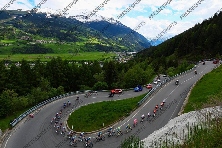 Giro d'Italia 2024 - 107th Edition - 15th stage Manerba del Garda - Livigno (Mottolino) 222 km - 19/05/2024 - Scenery - Salita delle Motte - Tadej Pogacar (SLO - UAE Team Emirates) - Geraint Thomas (GBR - INEOS Grenadiers) - Daniel Felipe Martinez (POL - BORA - hansgrohe) - photo Luca Bettini/SprintCyclingAgency©2024 MANERBA DEL GARDA/LIVIGNO 