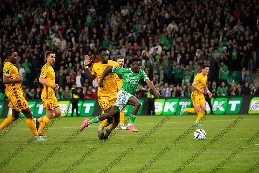 Foot - Ligue 2 (Play-offs) - ASSE - Rodez - But Mbuku ST ETIENNE-RODEZ (2-0) 