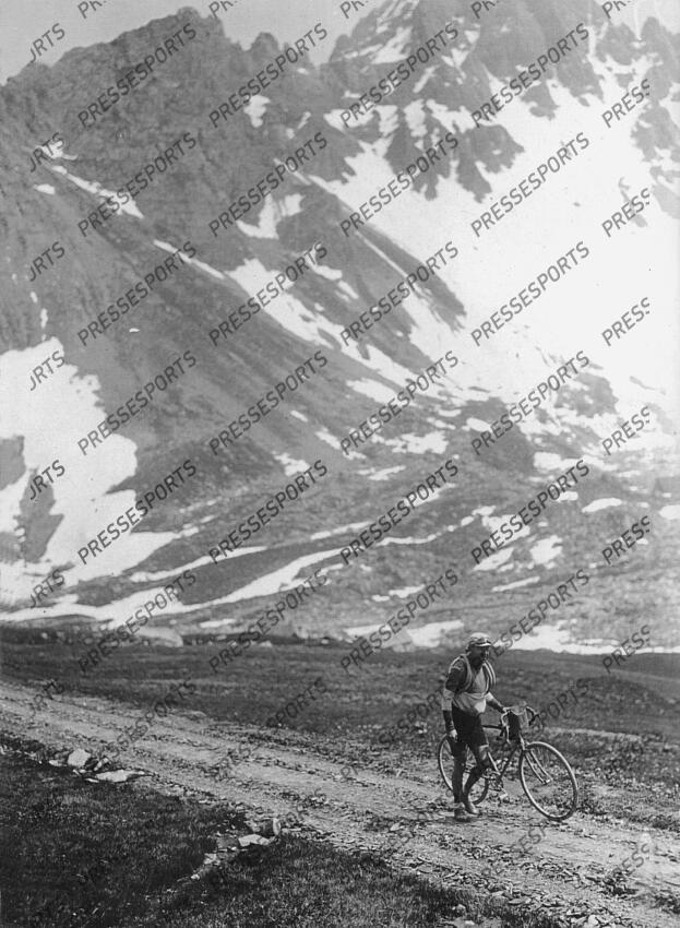 lapize (octave) MAG (1668) du 05/07/2014 fonds n/b la grande histoire du tour de france 1903/1939 tome1 