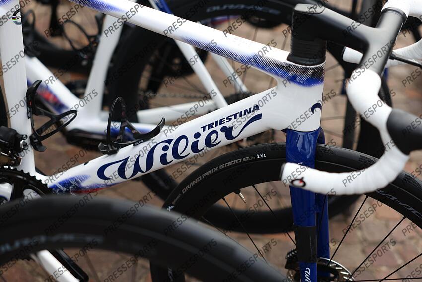 MAGAZINE GROUPAMA FDJ cadre du velo Wilier Triestina de gaudu (david) – (fra) – 
