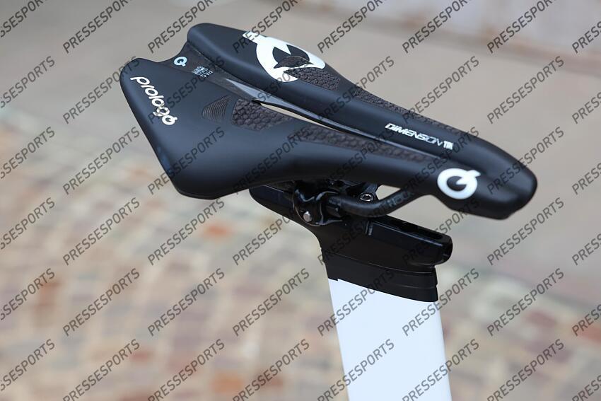 MAGAZINE GROUPAMA FDJ selle du velo de CLM contre la montre Wilier Triestina de kung (stefan) - (sui) - 