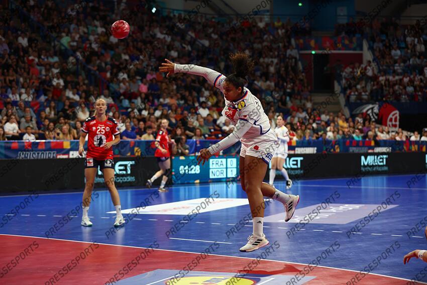 bouktit (sarah) FRANCE-NORVEGE (22-34) 