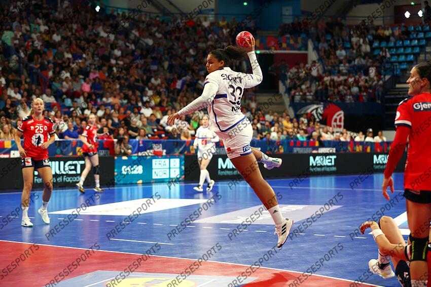 bouktit (sarah) FRANCE-NORVEGE (22-34) 
