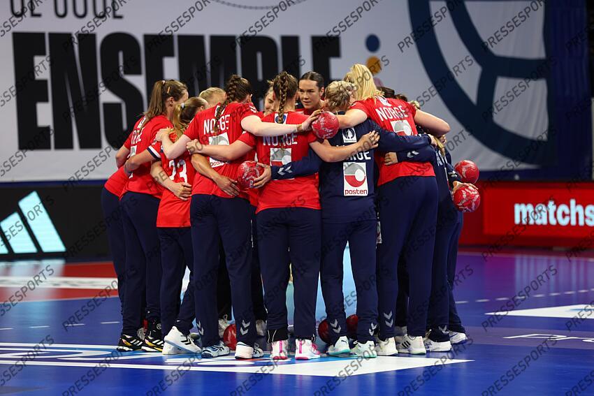 FRANCE-NORVEGE (22-34) 