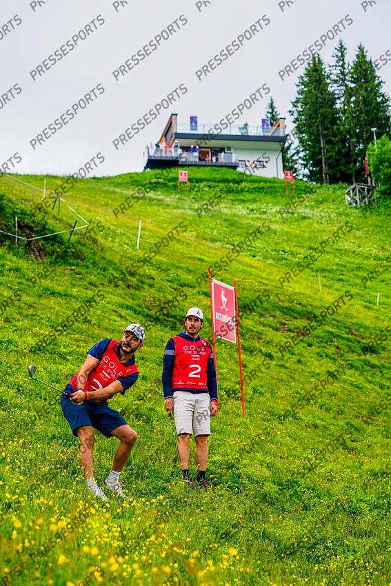 AUTRICHE, KITZBUHEL 27 JUIN: Cyprien Sarrazin of Team France, Johan Clarey of Team France durant une partie de golf sur la Streif, piste mythique de descente de Kitzbuhel le 27 juin 2024, en Autriche. (Photo by Michel Cottin/Agence Zoom) GOLF SUR LA STREIF 