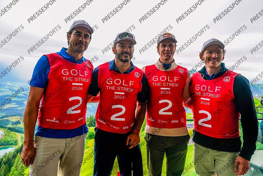 AUTRICHE, KITZBUHEL 27 JUIN: Clement Noel of Team France, Cyprien Sarrazin of Team France, Johan Clarey of Team France, Linus Strasser of Team Germany durant une partie de golf sur la Streif, piste mythique de descente de Kitzbuhel le 27 juin 2024, en Autriche. (Photo by Michel Cottin/Agence Zoom) GOLF SUR LA STREIF 