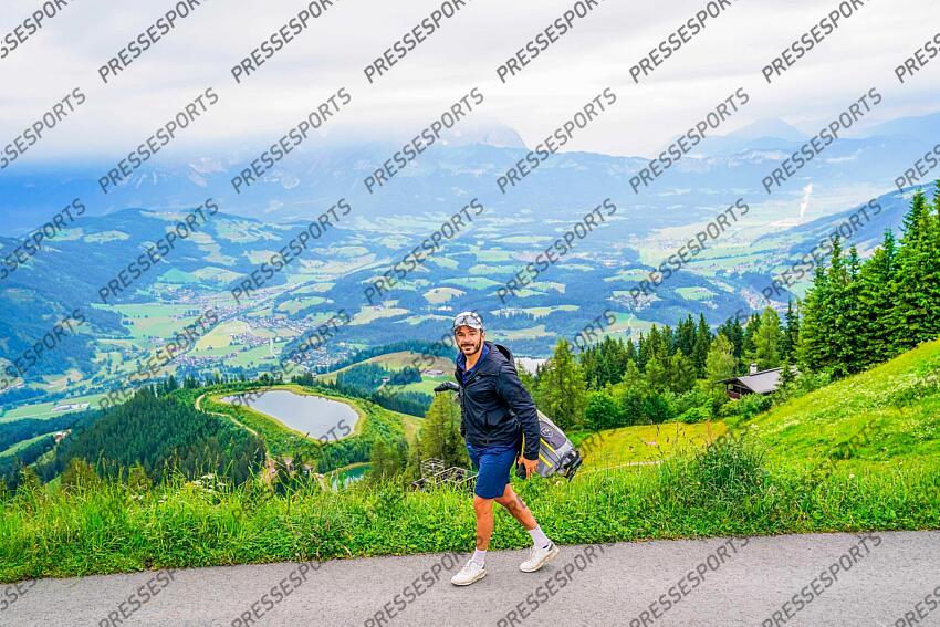 AUTRICHE, KITZBUHEL 27 JUIN: Cyprien Sarrazin of Team France durant une partie de golf sur la Streif, piste mythique de descente de Kitzbuhel le 27 juin 2024, en Autriche. (Photo by Michel Cottin/Agence Zoom) GOLF SUR LA STREIF 