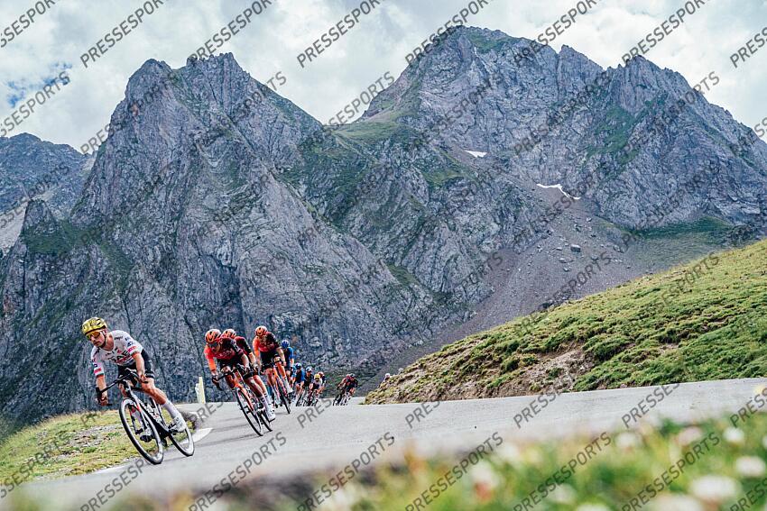 Picture by Zac Williams/SWpix.com - 13/07/2024 - Cycling - 2024 Tour de France - Stage 14 Pau - Saint-Lary-Soulan Pla D'Adet, France - Joao Almedia, UAE Team Emirates, descends the Col du Tourmalet. PAU/ST LARY SOULAN PLA D'ADET 
