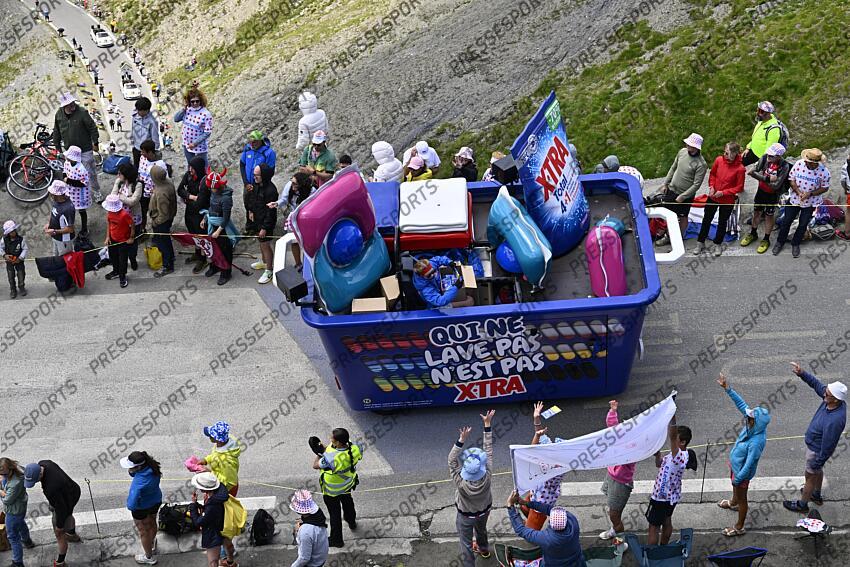 TOUR DE FRANCE / ETAPE 14 / 13-07-2024 / PAU - ST LARY PLAT D'ADET / PHOTO BRUNO BADE / COL DU TOURMALET / LA CARAVANE PUBLICITAIRE / PAU/ST LARY SOULAN PLA D'ADET 