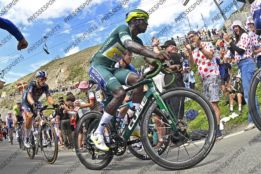 TOUR DE FRANCE / ETAPE 14 / 13-07-2024 / PAU - ST LARY PLAT D'ADET / PHOTO BRUNO BADE / COL DU TOURMALET / BINIAM GIRMAY (ERI) IWA / PAU/ST LARY SOULAN PLA D'ADET 