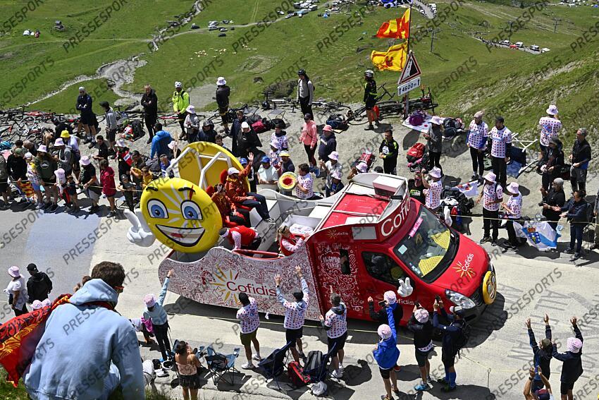 TOUR DE FRANCE / ETAPE 14 / 13-07-2024 / PAU - ST LARY PLAT D'ADET / PHOTO BRUNO BADE / COL DU TOURMALET / LA CARAVANE PUBLICITAIRE / PAU/ST LARY SOULAN PLA D'ADET 