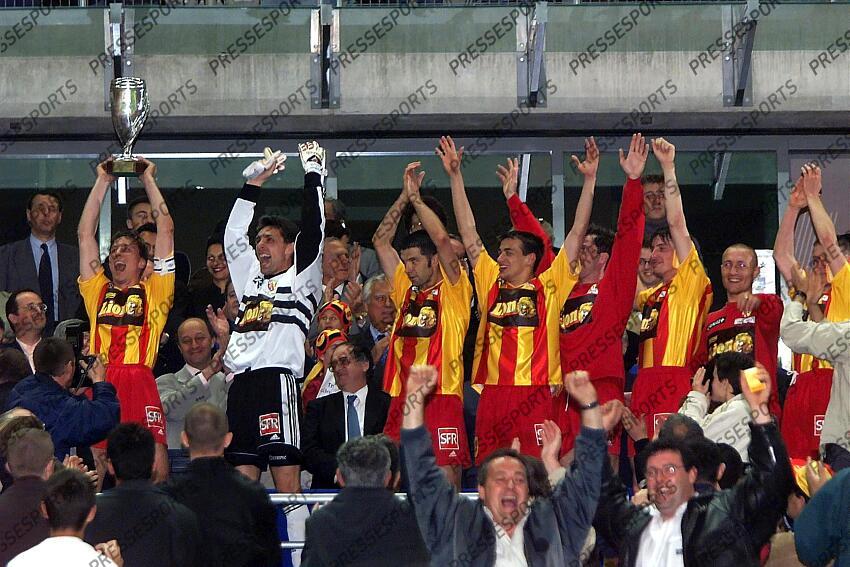 LENS-METZ ' ' 