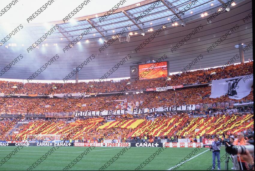LENS-METZ (1-0) banderole "Quelle belle fin de siecle" 