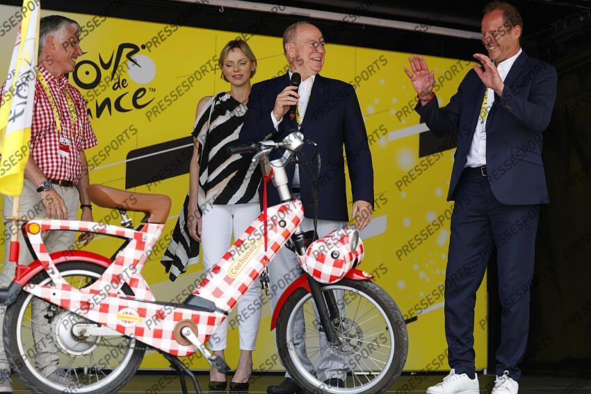 duriez (philippe) princesse charlene de monaco prince albert de monaco prudhomme (christian) MONACO/NICE wittstock (charlene) avec sa mari Albert II Grimaldi: prince souverain (chef d'Etat) de Monaco duriez: CEO directeur general du groupe Aoste Cochonou 
