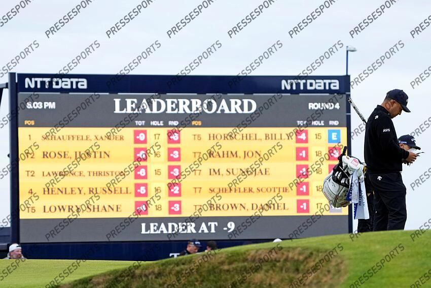 Jul 21, 2024; Ayrshire, SCT; Xander Schauffele on the 17th green during the final round of the Open Championship golf tournament at Royal Troon. Mandatory Credit: Jack Gruber-USA TODAY Sports leaderboard PGA: The Open Championship - Final Round 