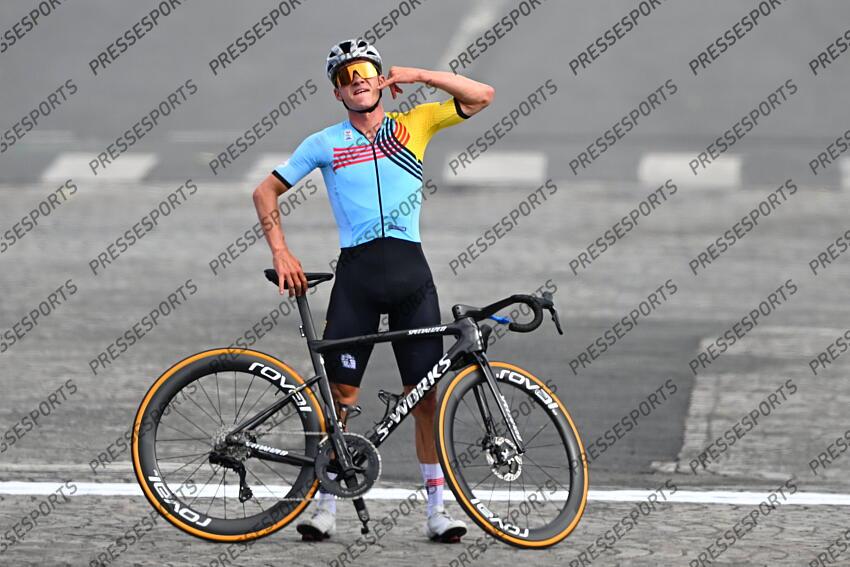 PARIS, FRANCE - AUGUST 03 : Evenepoel Remco (BEL) Cycling - Road - Road Race (Male) celebrating his victory under the Eiffel Tower pictured during Men's road race on day 7 of the XXXIII Paris 2024 Summer Olympic Games on August 3, 2024 in Paris, France, 03/08/2024 ( Photo by Vincent Kalut / Photonews ROUTE HOMMES 