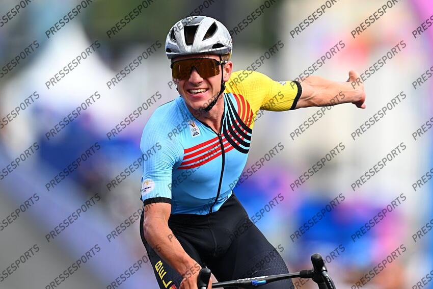 PARIS, FRANCE - AUGUST 03 : Evenepoel Remco (BEL) Cycling - Road - Road Race (Male) celebrating his victory pictured during Men's road race on day 7 of the XXXIII Paris 2024 Summer Olympic Games on August 3, 2024 in Paris, France, 03/08/2024 ( Photo by Vincent Kalut / Photonews ROUTE HOMMES 