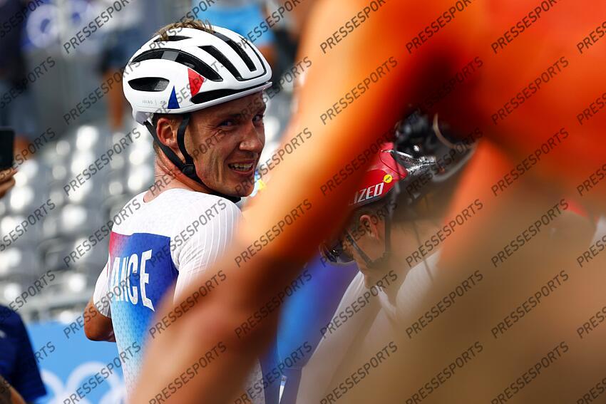 Paris 2024 Olympic Games - Men's Road Race - Paris - Paris 272,1 km - Trocadero - 03/08/2024 - Valentin Madouas (France) - photo Luca Bettini/SprintCyclingAgency©2024 ROUTE HOMMES 