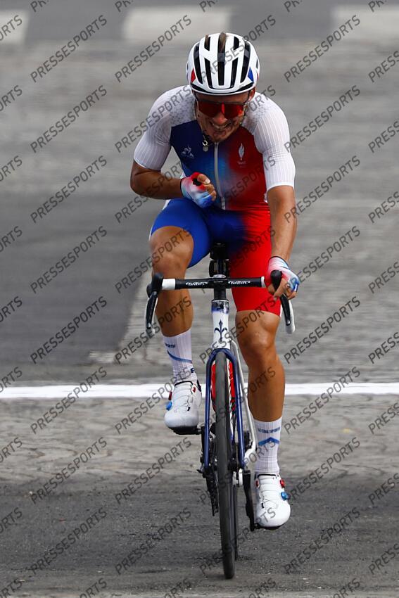 Paris 2024 Olympic Games - Men's Road Race - Paris - Paris 272,1 km - Trocadero - 03/08/2024 - Valentin Madouas (FRA) - photo Luca Bettini/SprintCyclingAgency©2024 ROUTE HOMMES 