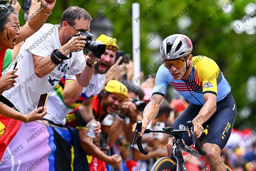 PARIS, FRANCE - AUGUST 03 : Evenepoel Remco (BEL) Cycling - Road - Road Race (Male) in action pictured during Men's road race on day 7 of the XXXIII Paris 2024 Summer Olympic Games on August 3, 2024 in Paris, France, 03/08/2024 ( Photo by Gregory Van Gansen / Photonews ROUTE HOMMES 