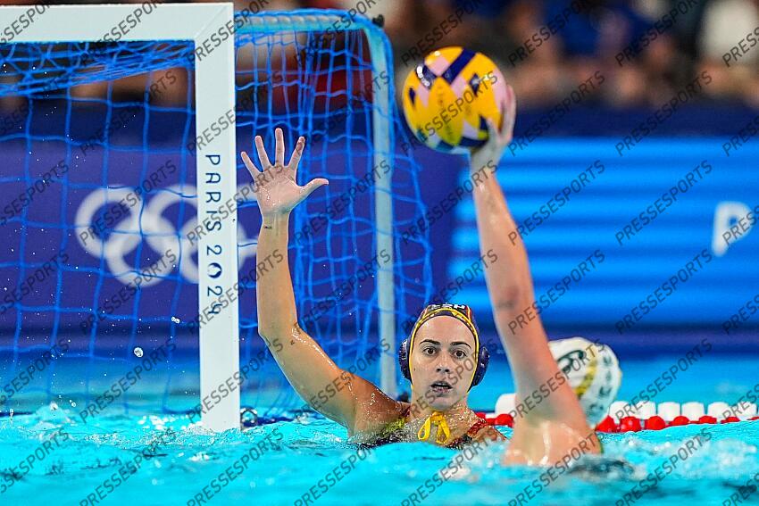 Isabel Piralkova Coello of Spain in action during Women's Gold Medal Match of the Water Polo between Australia and Spain on Paris La Defense Arena during the Paris 2024 Olympics Games on August 10, 2024 in Paris, France. AUSTRALIE-ESPAGNE 