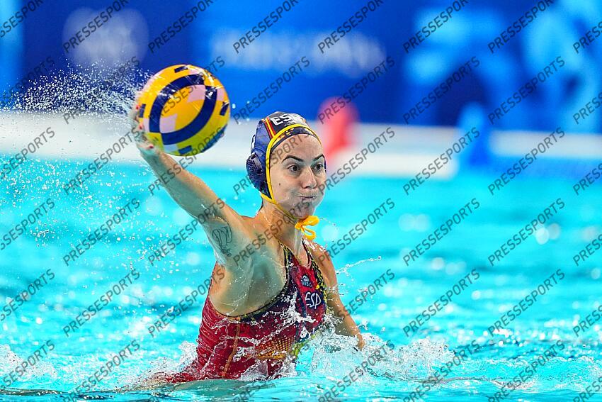 Bea Ortiz of Spain in action during Women's Gold Medal Match of the Water Polo between Australia and Spain on Paris La Defense Arena during the Paris 2024 Olympics Games on August 10, 2024 in Paris, France. AUSTRALIE-ESPAGNE 