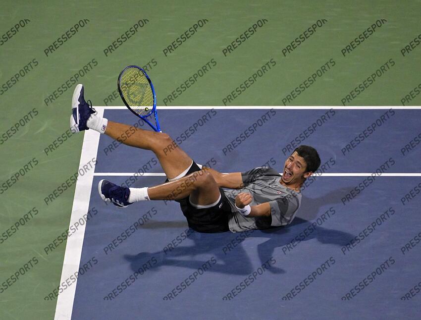 Aug 12, 2024; Montreal, Quebec, Canada; Alexei Popyrin (AUS) reacts after defeating Andrey Rublev (not pictured) in the men’s final at IGA Stadium. Mandatory Credit: Eric Bolte-USA TODAY Sports FINALE POPYRIN/RUBLEV 