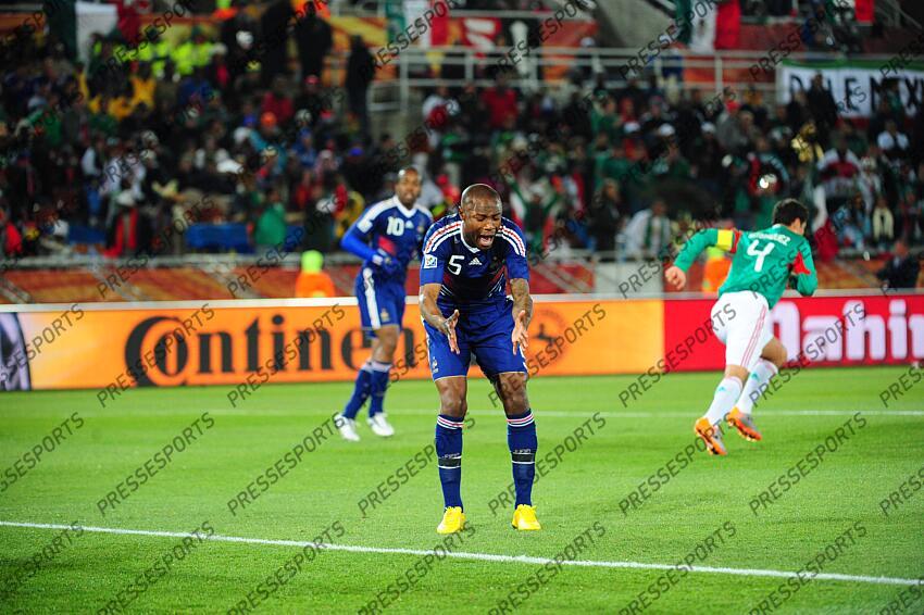 gallas (william) FRANCE-MEXIQUE (0-2) GROUPE A govou (sidney) - 10 - marquez (rafael) - 4 - HD 