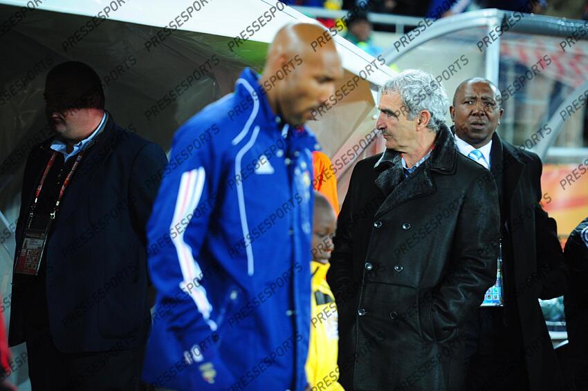 domenech (raymond) FRANCE-MEXIQUE (0-2) GROUPE A anelka (nicolas) mag (1460) du 10/07/2010 Livre Foot 2010 mag (1471) du 25/09/2010 mag (1473) du 09/10/2010 Livre de l'année 2010 (petite une) L'(06/08/2020) 