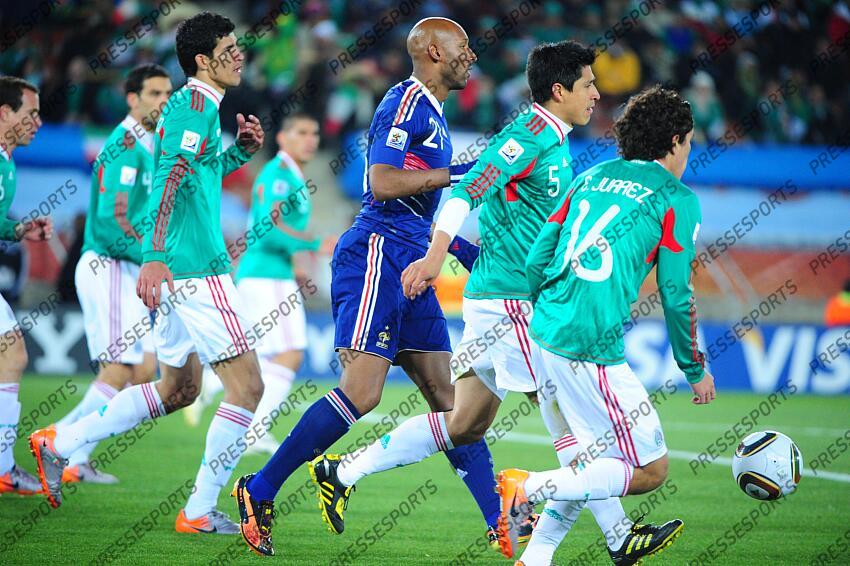 anelka (nicolas) osorio (ricardo) FRANCE-MEXIQUE (0-2) GROUPE A rodriguez (francisco) juarez (efrain) - 16 - FF(20/07/2010) Livre de l'année 2010 HD 