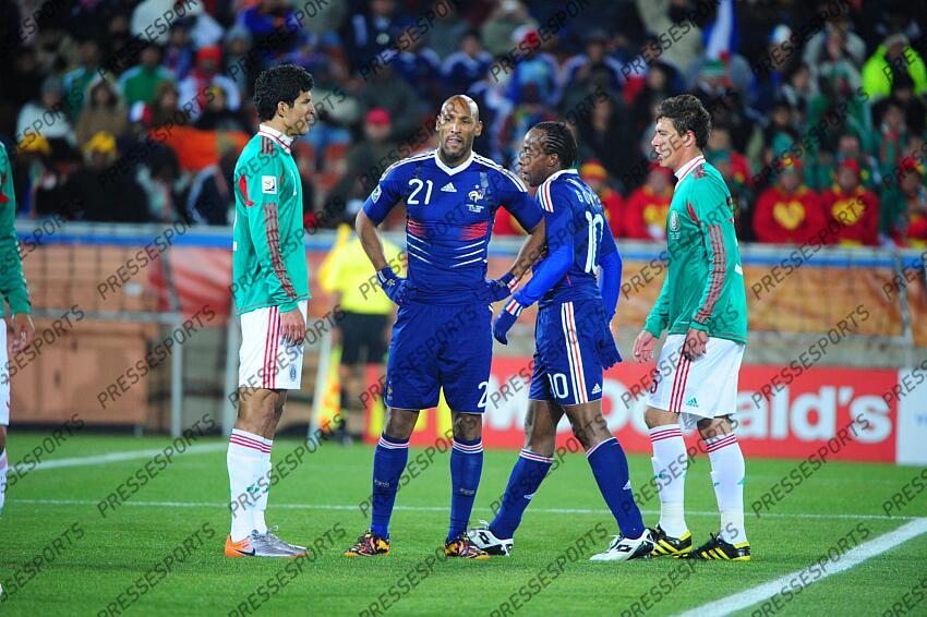 rodriguez (francisco) anelka (nicolas) govou (sidney) moreno (hector) FRANCE-MEXIQUE (0-2) GROUPE A 