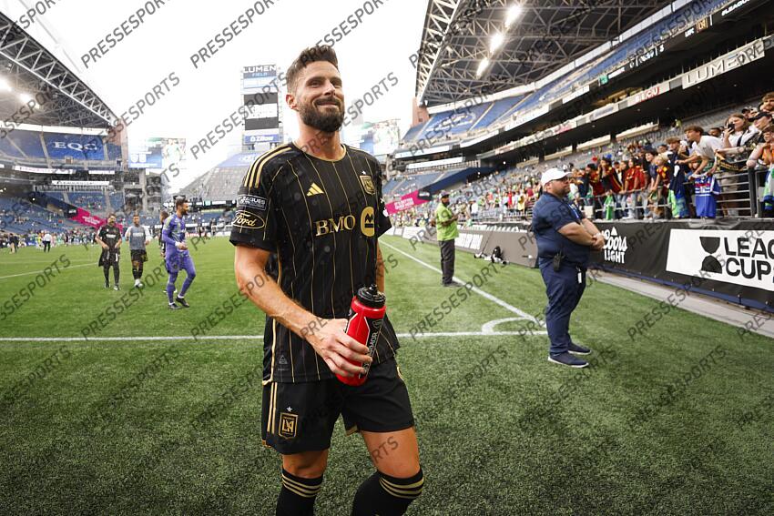 Aug 17, 2024; Seattle, Washington, USA; Los Angeles FC forward Olivier Giroud walks to the locker room following a win in the Leagues Cup quarterfinal match against the Seattle Sounders FC at Lumen Field. Mandatory Credit: Joe Nicholson-USA TODAY Sports MLS: Leagues Cup-Quarterfinals-LAFC at Seattle Sounders FC 