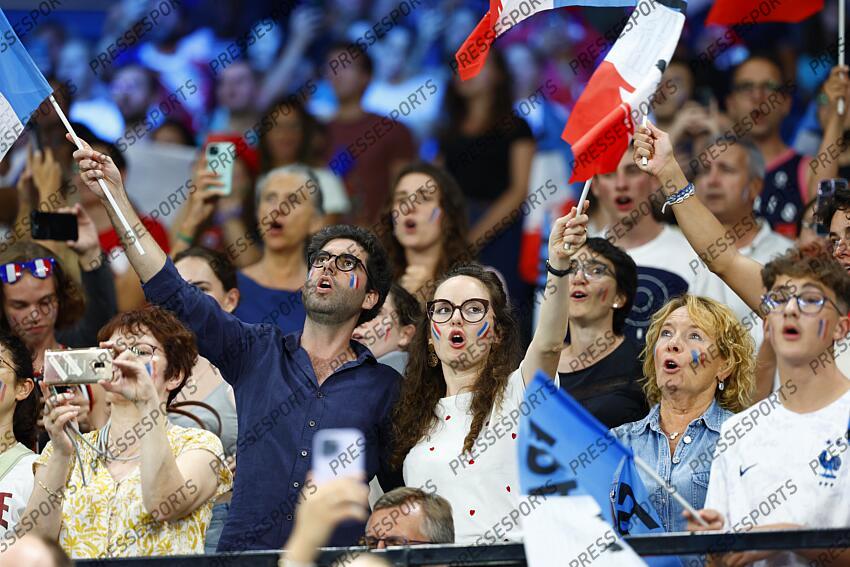 ALLEMAGNE-FRANCE (72-64) le carré supporters 