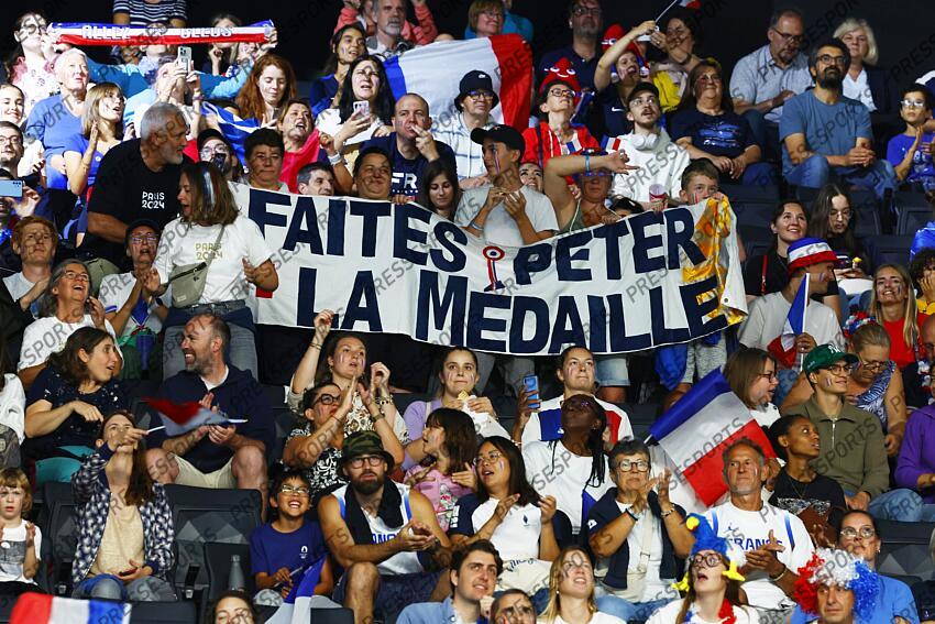ALLEMAGNE-FRANCE (72-64) le carré supporters 